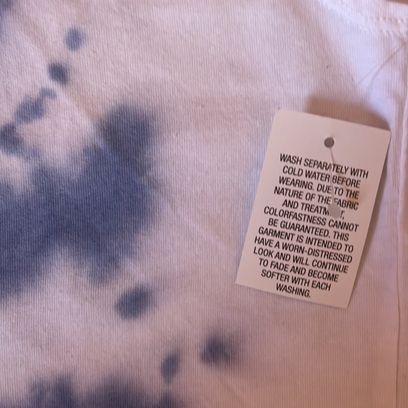 NWT Taylor Swift Eras Tour Official Tie Dye Sleeveless Tee - Picture 4 of 5